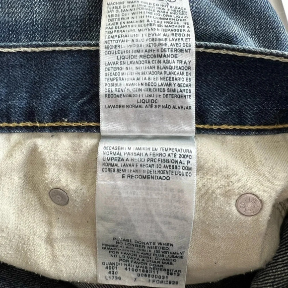 Levi’s • 550 Jeans - Picture 7 of 8